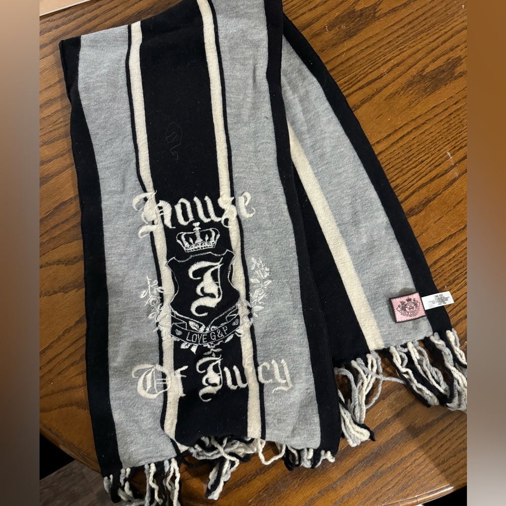 Juicy Coutoure Scarf
